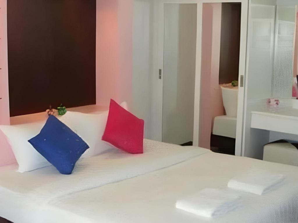 Huay Kaew Palace 1 Hotel Chiang Mai Buitenkant foto